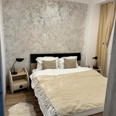 Luxury Young Residence 이아시 외부 사진